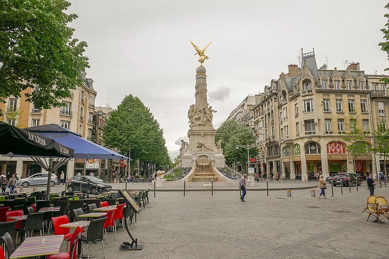 Lieux emblématiques de Reims — événements et animations Mur Digital