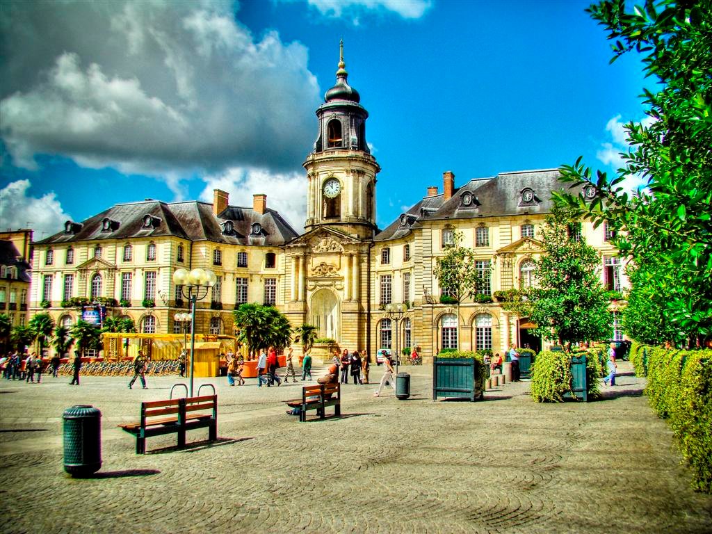 Lieux emblématiques de Rennes — événements et animations Mur Digital